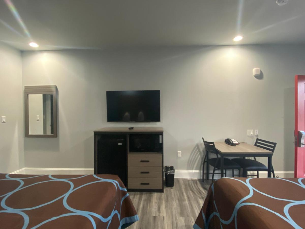 Hotel Lone Star -